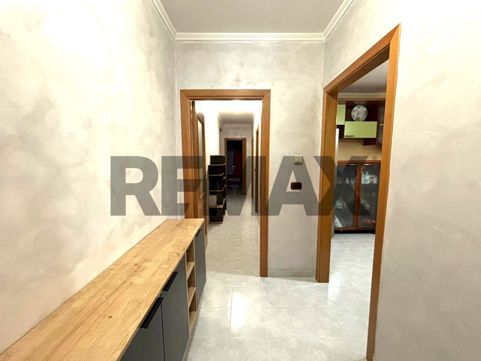 Hall / corridoio - Trilocale VIA CECOSLOVACCHIA
 
7, Trani - foto 1