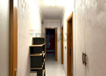 Hall / corridoio - Trilocale VIA CECOSLOVACCHIA
 
7, Trani - foto 16