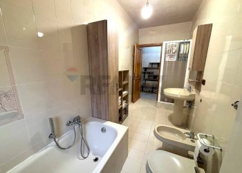 Bagno - Trilocale VIA CECOSLOVACCHIA
 
7, Trani - foto 18