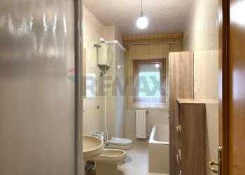 Bagno - Trilocale VIA CECOSLOVACCHIA
 
7, Trani - foto 19