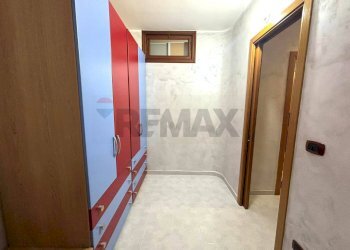 Hall / corridoio - Trilocale VIA CECOSLOVACCHIA
 
7, Trani - foto 34