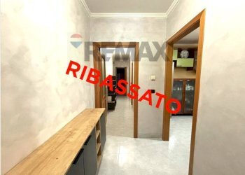 Hall / corridoio - Trilocale VIA CECOSLOVACCHIA
 
7, Trani - foto 1