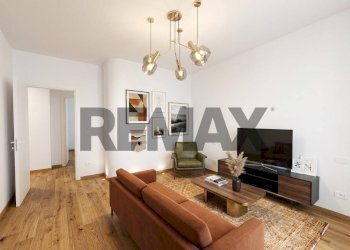 Soggiorno - Three-room apartment VIA CECOSLOVACCHIA
 
7, Trani - photo 9
