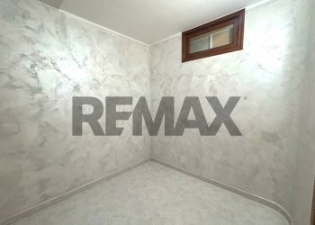 Stanza vuota - Three-room apartment VIA CECOSLOVACCHIA
 
7, Trani - photo 11