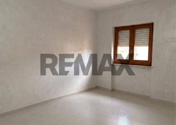 Stanza vuota - Three-room apartment VIA CECOSLOVACCHIA
 
7, Trani - photo 14