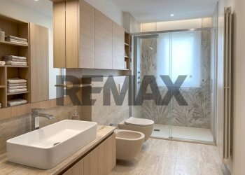 Bagno - Three-room apartment VIA CECOSLOVACCHIA
 
7, Trani - photo 18