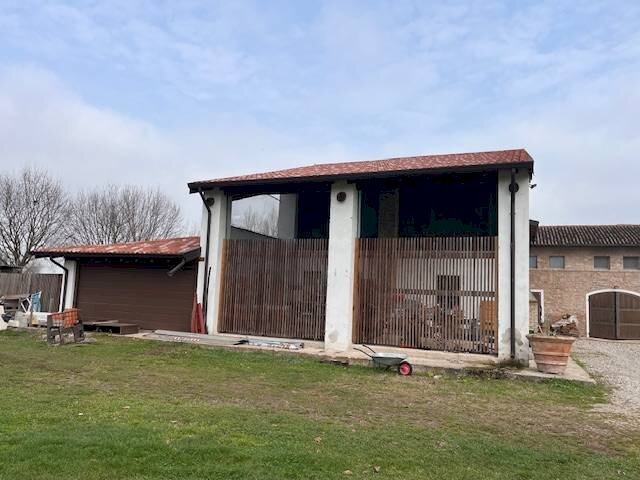 Foto 2 - Locale Commerciale Goito - foto 2