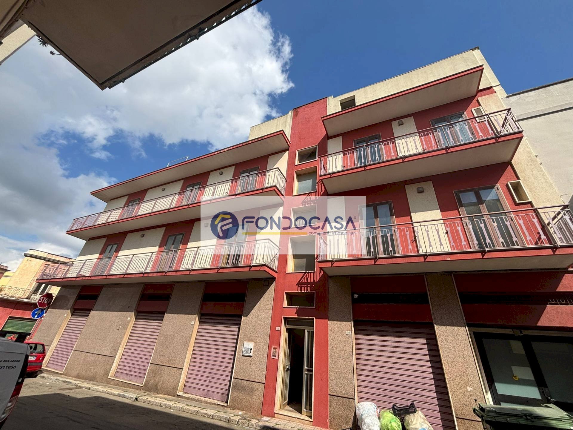 Foto 2 - Stabile - Palazzo Via Enrico Toti
 
8, Galatone - foto 2