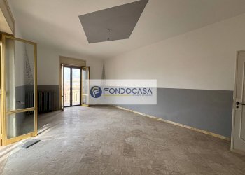 Foto 8 - Stabile - Palazzo Via Enrico Toti
 
8, Galatone - foto 8