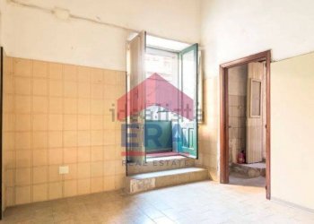 Foto 13 - Locale Commerciale via san giuliano
 
26, Trecastagni - foto 13