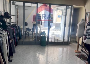 Foto 3 - Locale Commerciale corso sicilia
 
2, Trecastagni - foto 3