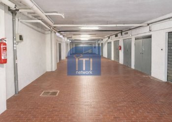 Foto 3 - Box Viale Dei Promontori
 
392, Roma - foto 3