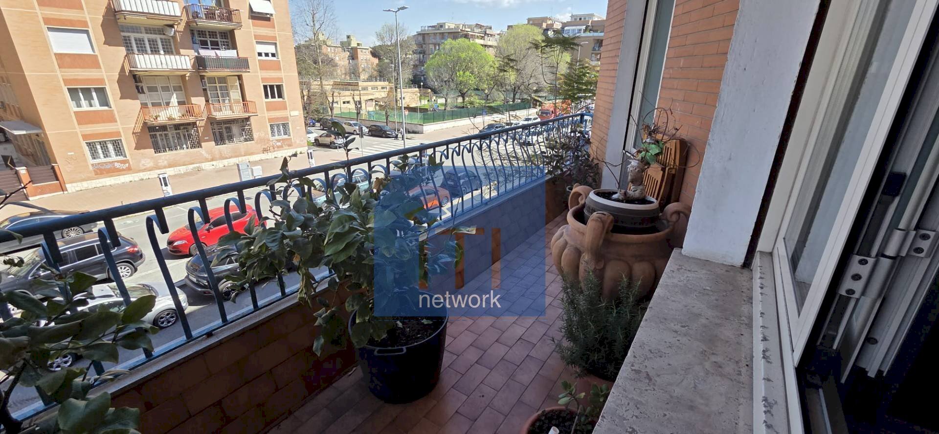 Foto 2 - Trilocale via Paolo Orlando
58, Roma - foto 2