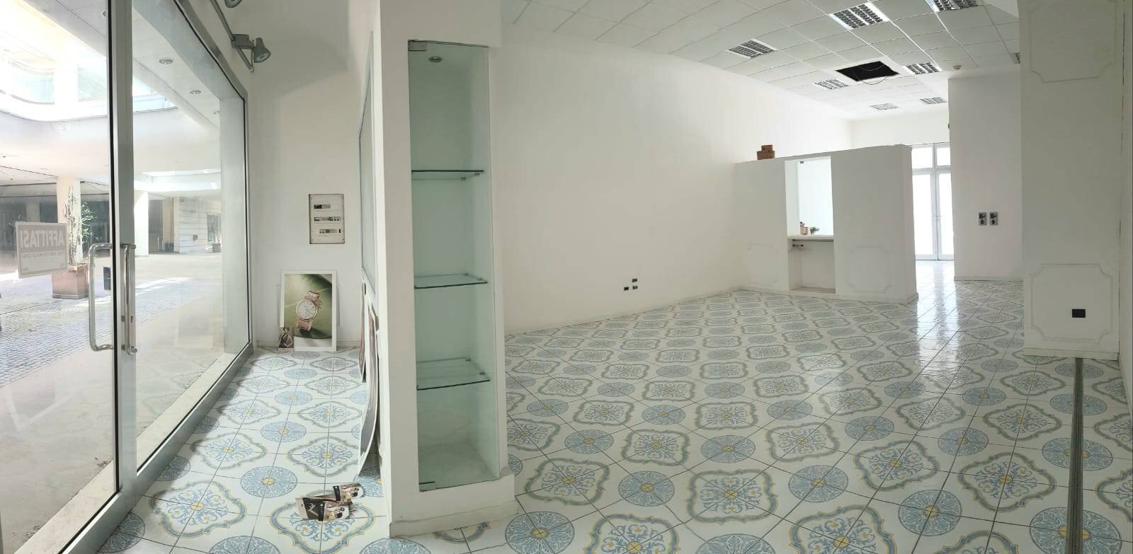 Foto 2 - Locale Commerciale località Pozzo Bianco zona asi
 
81025, Marcianise - foto 2