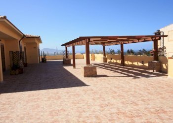 Foto 1 - Trilocale via Pascoli, Badesi - foto 1