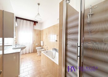 Foto 5 - Trilocale Via Vittorio Veneto
 
5, Borgosesia - foto 5