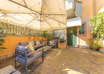 Terrazza - Villa Via Della Repubblica
 
44, Marino - foto 1