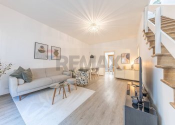 Soggiorno - Villa Via Della Repubblica
 
44, Marino - foto 7