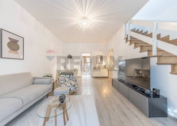 Soggiorno - Villa Via Della Repubblica
 
44, Marino - foto 9