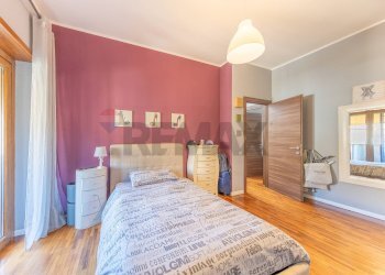 Camera / camera da letto - Villa Via Della Repubblica
 
44, Marino - photo 34