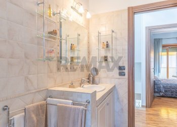 Bagno - Villa Via Della Repubblica
 
44, Marino - photo 40