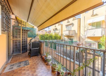 Balcone - Villa Via Della Repubblica
 
44, Marino - photo 54