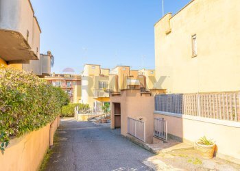 Edificio all\'aperto - Villa Via Della Repubblica
 
44, Marino - photo 55