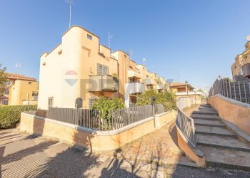 Edificio all\'aperto - Villa Via Della Repubblica
 
44, Marino - photo 56