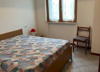 Foto 5 - Trilocale via calabria
 
14/16/18, Alba Adriatica - foto 5