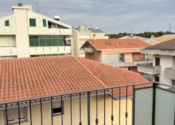 Foto 13 - Trilocale via calabria
 
14/16/18, Alba Adriatica - foto 13