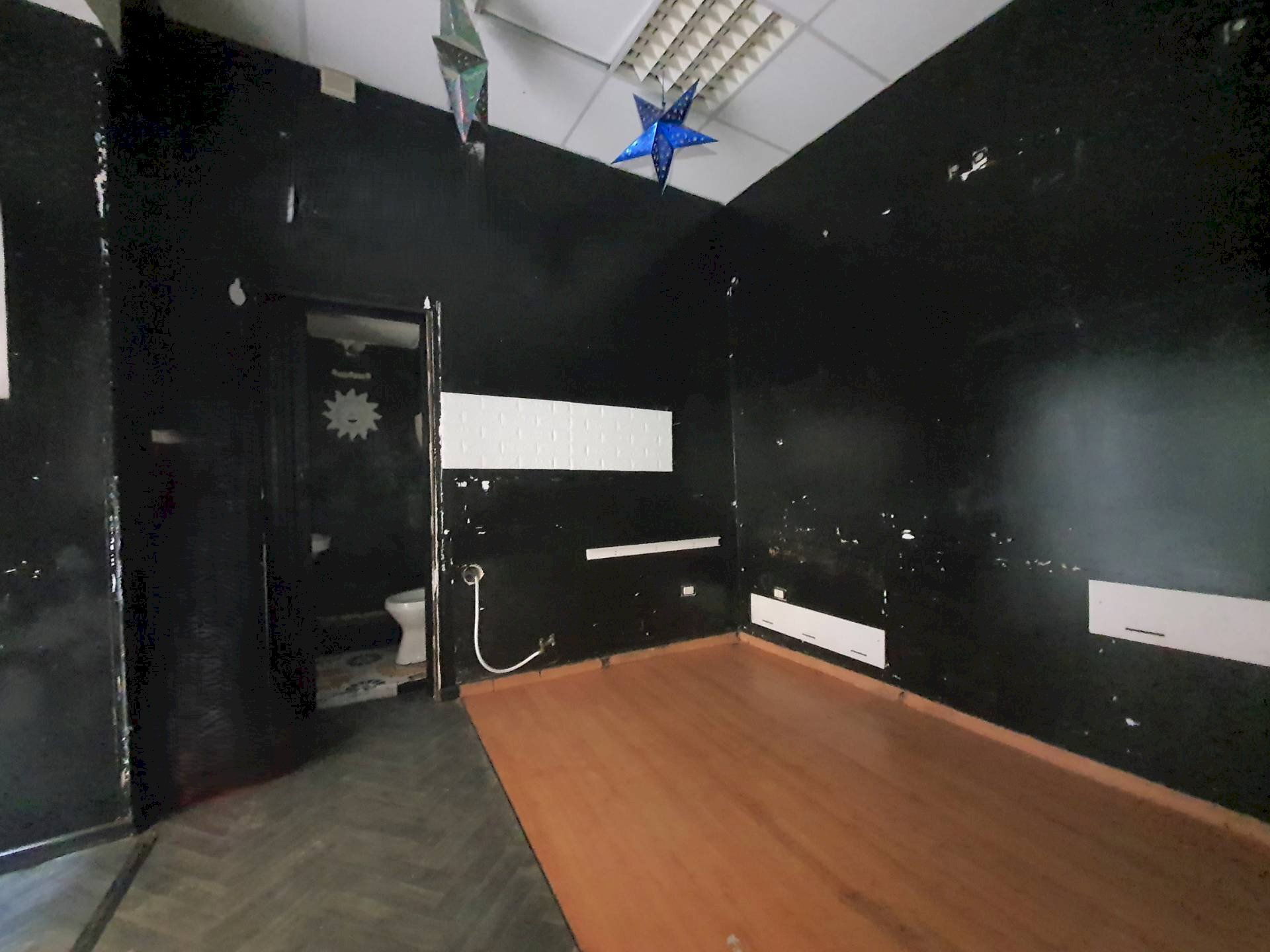 Foto 3 - Negozio via Menniti Ippolito, Catanzaro - foto 3