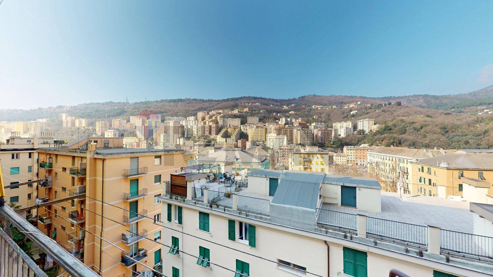 Edificio all\'aperto - Trilocale Via Tortona
 
15, Genova - foto 1