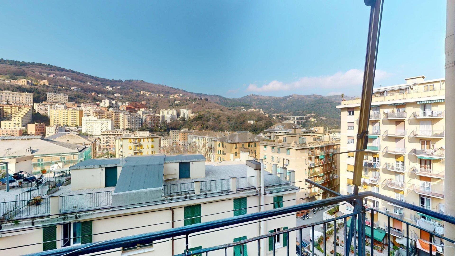 Edificio all\'aperto - Trilocale Via Tortona
 
15, Genova - foto 2