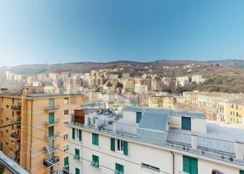 Edificio all\'aperto - Trilocale Via Tortona
 
15, Genova - foto 1