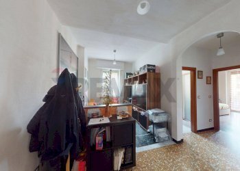 Hall / corridoio - Trilocale Via Tortona
 
15, Genova - foto 4