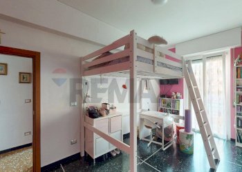 Camera / camera da letto - Trilocale Via Tortona
 
15, Genova - foto 16