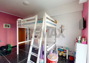 Camera / camera da letto - Trilocale Via Tortona
 
15, Genova - foto 17