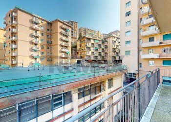 Balcone - Trilocale Via Tortona
 
15, Genova - foto 23