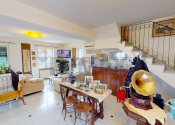 Sala da pranzo - Villa Via n.s. della Guardia, Leivi - foto 40