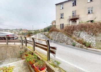 Edificio all\'aperto - Villa Via n.s. della Guardia, Leivi - foto 41