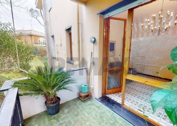 Hall / corridoio - Trilocale Rapallo - foto 18