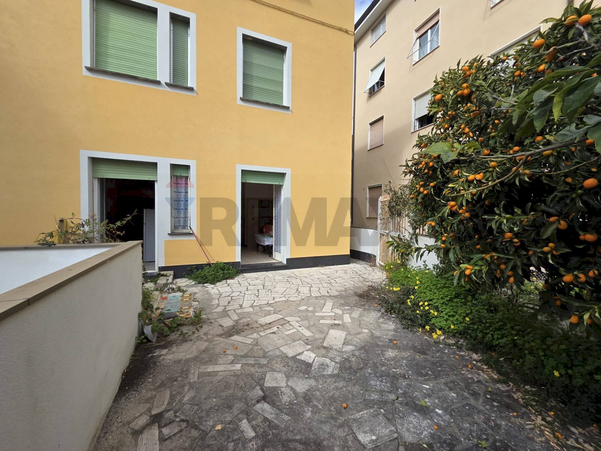 Edificio all\'aperto - Appartamento via Kennedy
 
8, Deiva Marina - foto 1