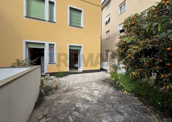 Edificio all\'aperto - Appartamento via Kennedy
 
8, Deiva Marina - foto 1