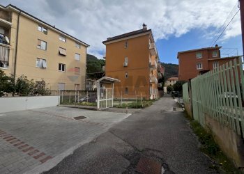 Edificio all\'aperto - Appartamento via Kennedy
 
8, Deiva Marina - foto 3