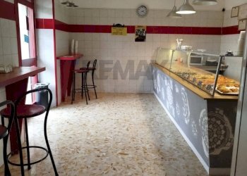 Cucina - Attività Commerciale Piedimonte San Germano - foto 2