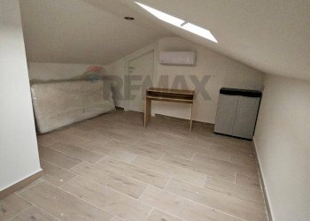 Stanza vuota - Attic Via ausonia
 
6, Cassino - photo 7