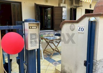 Balcone - Trilocale Via Pescinola
 
42, Formia - foto 34