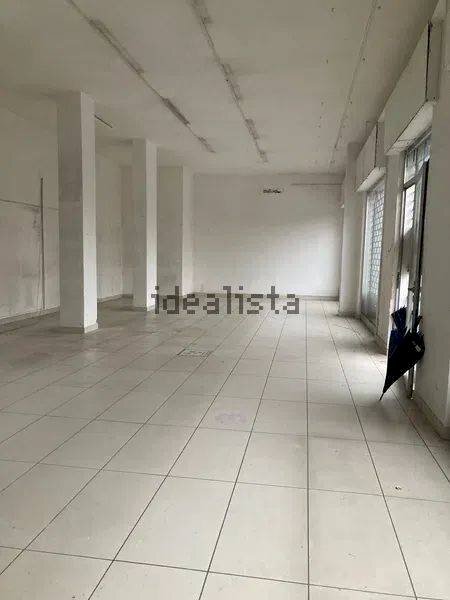 Foto 3 - Negozio Viale Abramo Lincoln
257, Caserta - foto 3