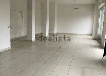 Foto 2 - Negozio Viale Abramo Lincoln
257, Caserta - foto 2