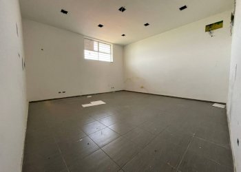 Foto 5 - Negozio Via Libertà
 
394, Maddaloni - foto 5